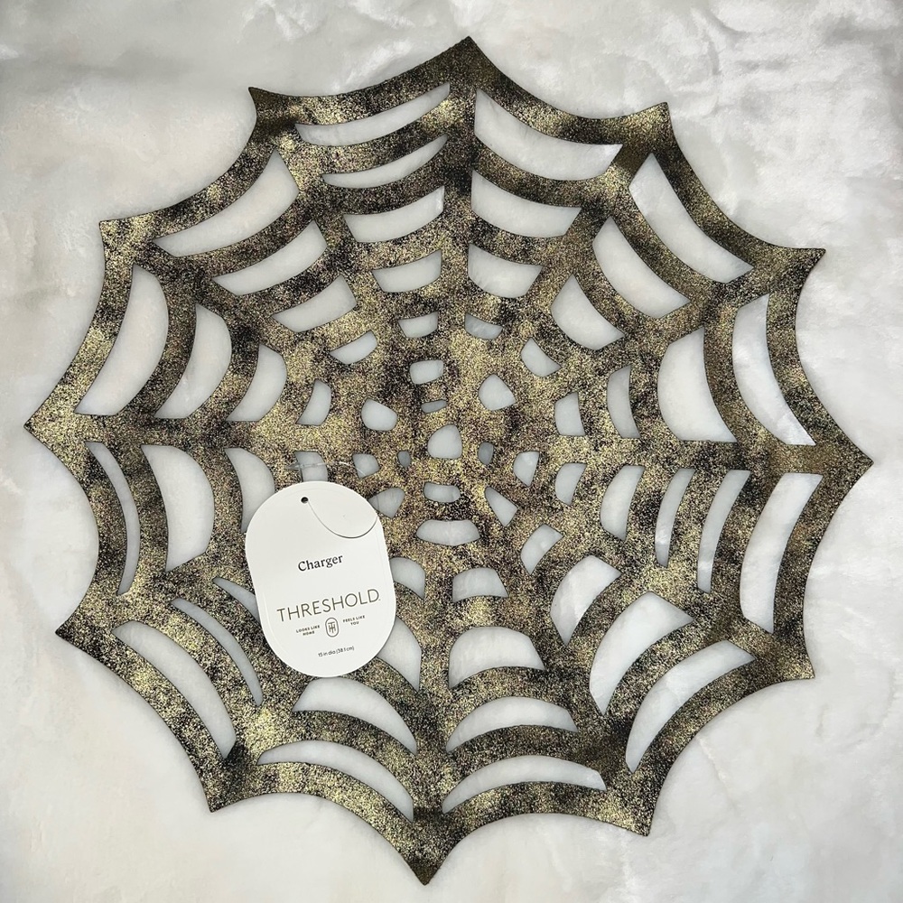 NEW Threshold Halloween Spiderweb Placemats Set Of 4